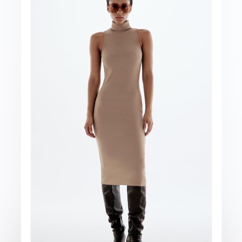 Zara Olive Green Sleeveless
Turtleneck Dress size S